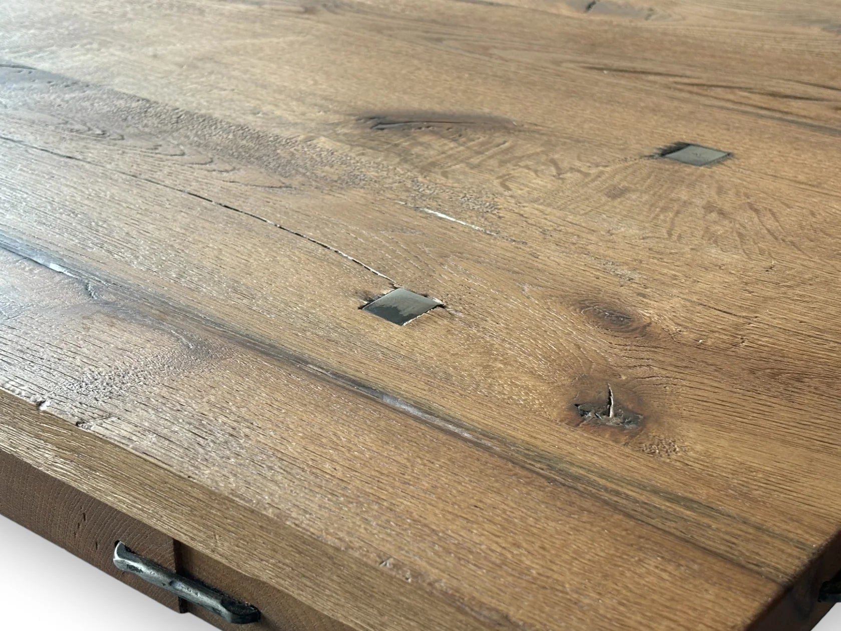 Masa CASTELUL - disponibila pe stoc